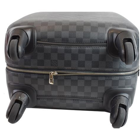 valise louis vuitton pas cher|louis vuitton suitcase black.